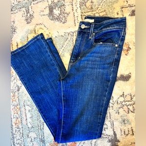 Levis 725 High Rose Bootcut